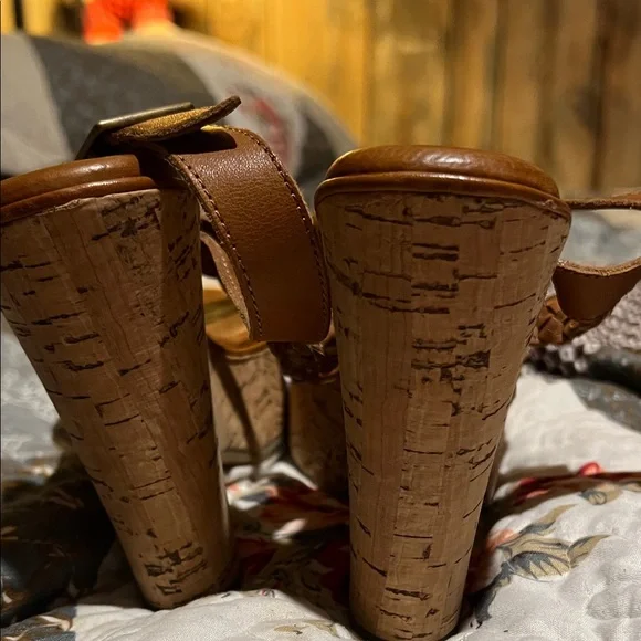 Spell & the Gypsy wedges - Picture 7 of 11